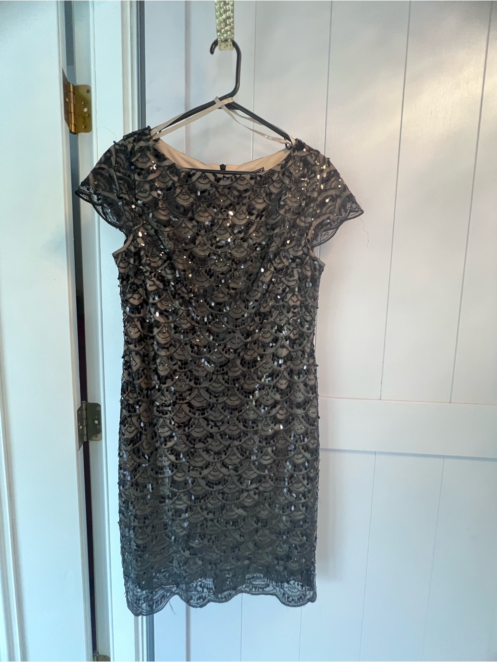 Jessica Howard Black Sequin Lace Cap-Sleeve Sheath Dress